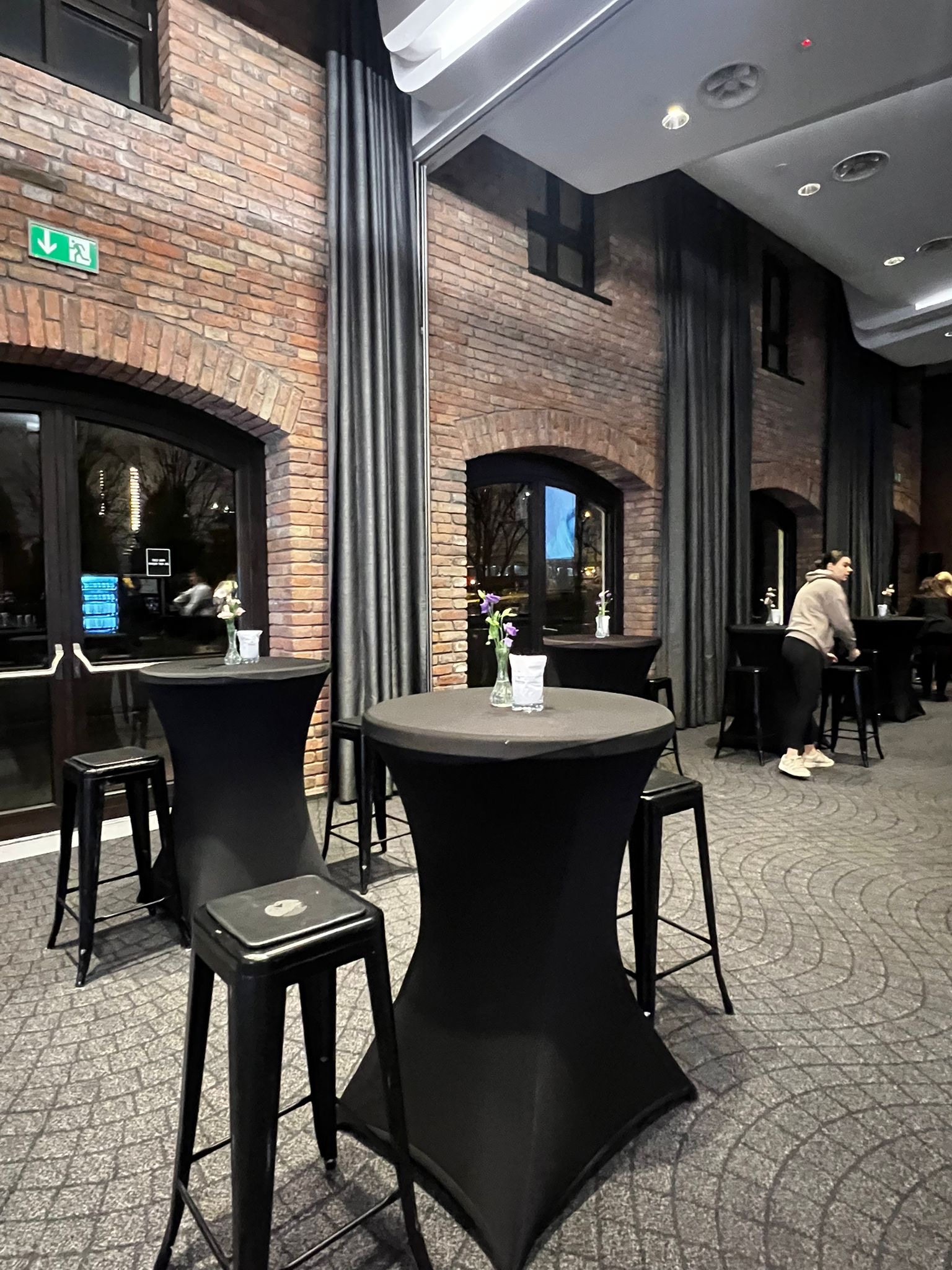 63867328-a016-483a-bd07-46f708033e55