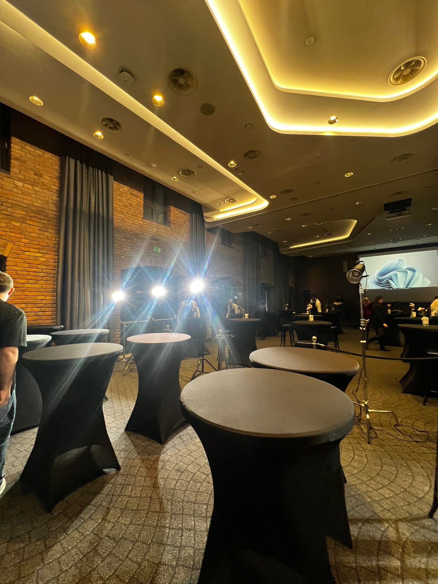 d2e445de-ec8b-4ced-a978-c94acd4f633a