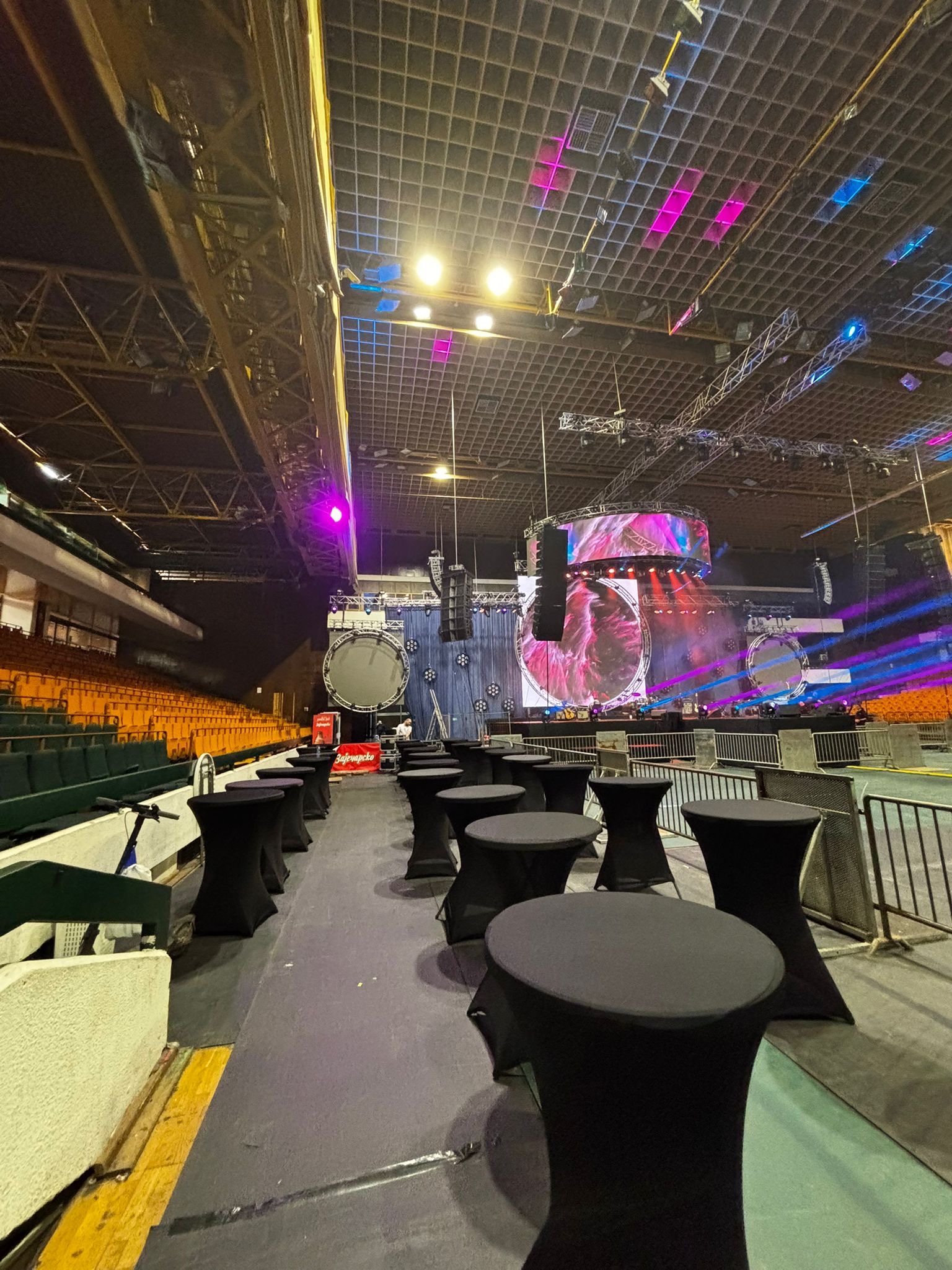 e4c12141-a8ab-43ae-beba-8e19288b7c35